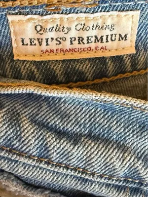 Levi's Wedgie Straight Women's Jeans size 28 thumbnail 6