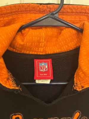 Cincinnati Bengals Woman’s NFL Black and Orange Stitched Logo Hoodie Sweatshirt thumbnail 4