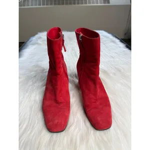 Dorateymur Red Suede Sybil Ankle Boots thumbnail 2