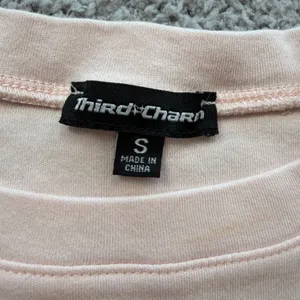 Third Charm PacSun Women Light Pink Star Graphic Baby Tee Shirt Small Crop NWT thumbnail 4