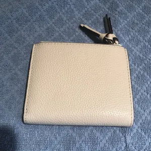 Kate Spade cream colored wallet thumbnail 2