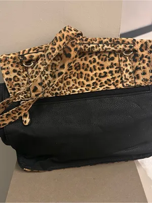 Leopard Print Flap Satchel Handbag - Black & Leopard very nice! Never used thumbnail 6