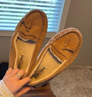 Minnetonka Brown Suede Moccasins thumbnail 1