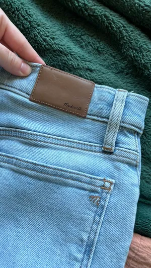 Madewell Mid-Rise Classic Straight Jeans thumbnail 4