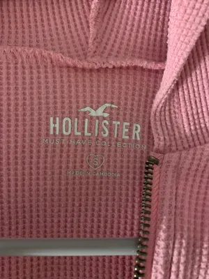 Holister cropped zip up thumbnail 2