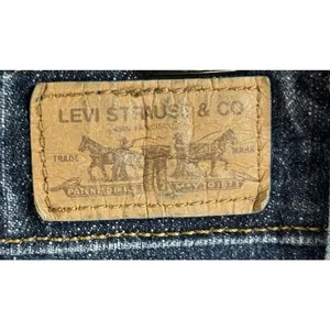 Levi’s Mid Rise Skinny Jeans Women's Size 8M Medium Wash Blue Great Condition‎ thumbnail 4