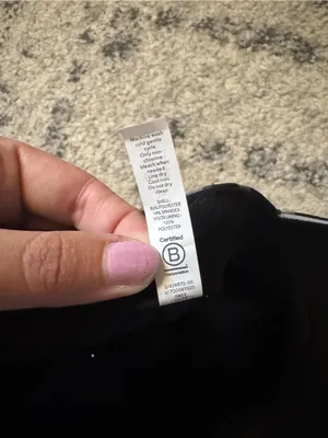 Athleta Black One Size Hat with White Label thumbnail 5