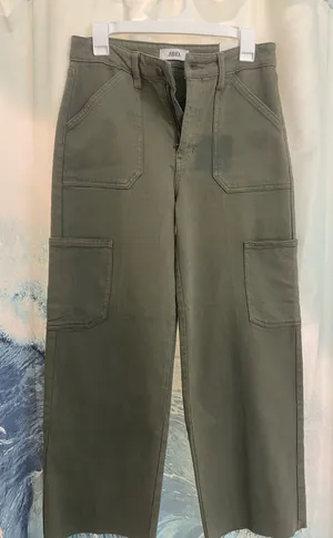 Cropped green pants Size 28 thumbnail 1