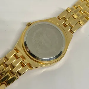 Women’s quartz analog gold tone wrist watch 28mm pearl dial 7”-7.5” running thumbnail 6