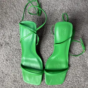 Zara Green Heels thumbnail 1