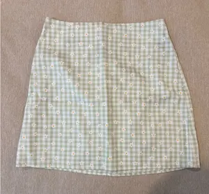 Light green gingham mini skirt Size 0 thumbnail 1