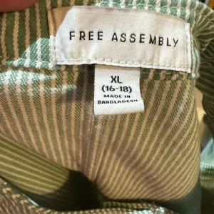 Free Assembly Button front sleeveless stripe top thumbnail 9