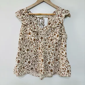Old Navy Plus Size V Neck Flutter Sleeve Floral Print Blouse Size 2X thumbnail 2