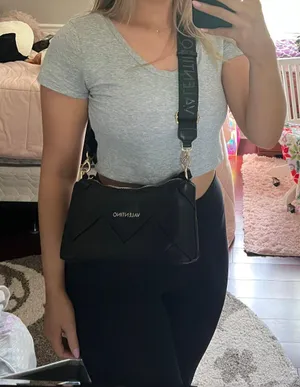 Purse thumbnail 1