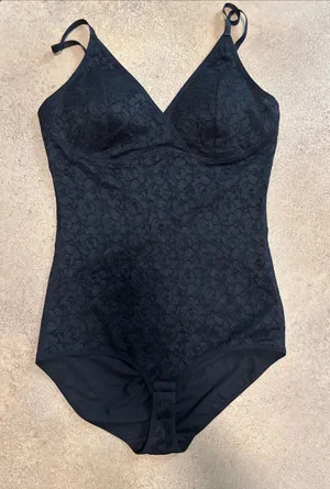 Black Lace V thumbnail 1