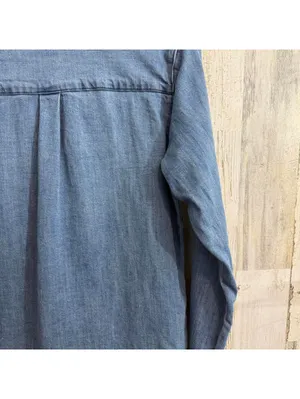 Universal Threads Women’s Small Blue Denim Button Down Shirt Long Sleeve thumbnail 12
