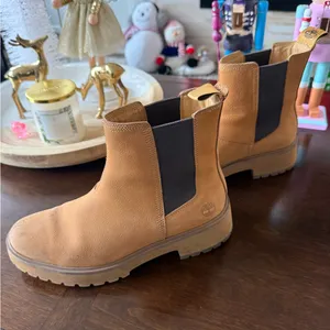 Timberland Carnaby Cool Women’s Chelsea Ankle Boot 8.5 thumbnail 3