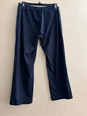 Nike Women's Black Capri Active Pants thumbnail 2