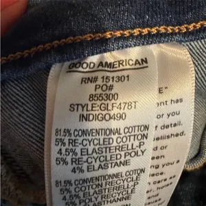 $98 Good American GA 3 (large) power stretch pull on slight flare jeans GLS478T thumbnail 11