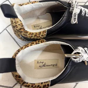 Vintage Havana Zelda Sneakers 9 Black Leopard Print Calf Hair Low Top Platform thumbnail 6