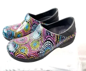 CROCS Triple Comfort 7 Women's Multicolor Circular Artistic Pattern Slip-On Clog thumbnail 1