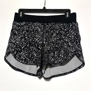 Lululemon Find Your Pace Short 3” - Crinkle Dust Reflective Alpine White 6 thumbnail 4