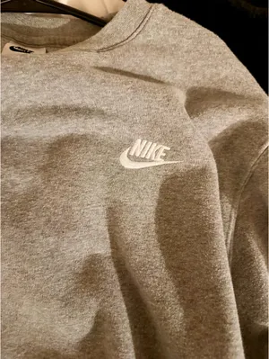Nike Crewneck thumbnail 2