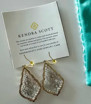 Kendra Scott Earrings thumbnail 2