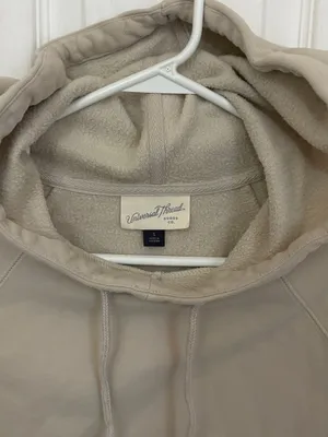 Universal Thread Cropped Pullover Hoodie in Beige thumbnail 4