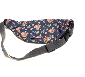 Fannipac with floral design thumbnail 2