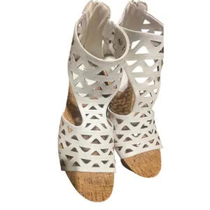 Baretraps Miriam White Laser Cut Wedge Sandals Womens 11M‎ BTS19-10715-010-111 thumbnail 9