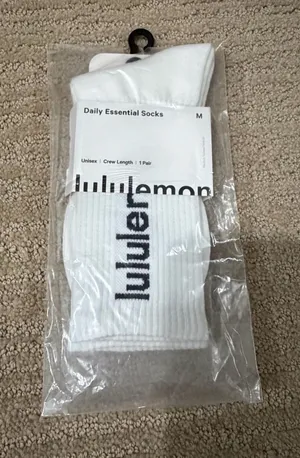Lululemon Daily Essential Crew Socks Unisex White/Black Wordmark Size M thumbnail 1