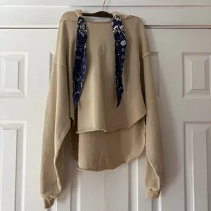 We The‎ Free Beige Backyard Hoodie with Navy Accents Size Small EUC thumbnail 3