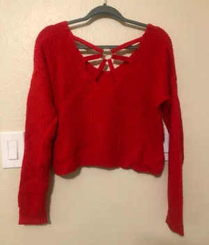 Red Cropped Sweater thumbnail 2