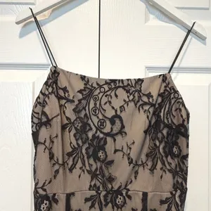 Lulus‎ Total Romance Lace Overlay Bodycon Midi Dress Black Nude Women's Size L thumbnail 4