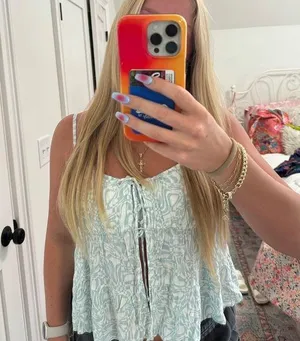 american eagle crop top NEVER WORN thumbnail 1