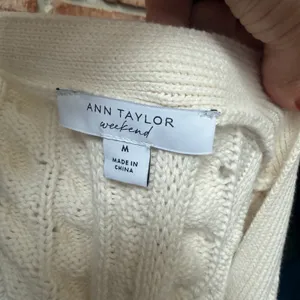 Ann Taylor Weekend Cardigan Chunky Knit Sweater Medium Soft White Cotton thumbnail 5