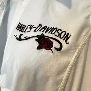 Harley Davidson Embroidered Rose Sleeveless Shirt L Biker Embroidered Roses Moto thumbnail 3