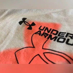 Under Armour blurred logo overlay Tank Top thumbnail 4
