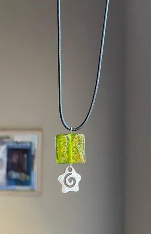 Handmade hippie funky fairy boho style green square glass bead & Swirl heart charm unisex necklace🟩🌳🍃🌀 thumbnail 2