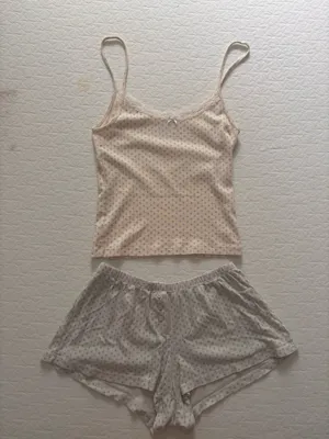 Brandy Melville PJ Set thumbnail 1