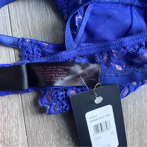 Frederick’s of Hollywood Blue Lace Bralette Medium New thumbnail 8