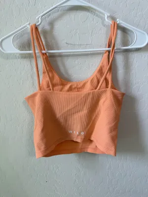 Wilo crop tank thumbnail 2