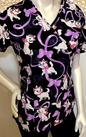 Disney Aristocats Scrub Top! 2 pocket‎ thumbnail 1