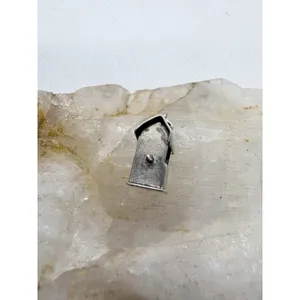 Vintage Sterling Silver Well Charm Moving Handle 3D Figural Pendant‎ 1.11g thumbnail 8