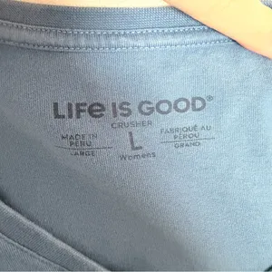 Life Is Good Tee Shirt Top Graphic Seahorse Seashells Starfish Beach Travel Blue thumbnail 9