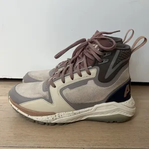 APL Techloom Defender Sneakers Hi Top Women's Size 6 Tan Brown Plum thumbnail 3