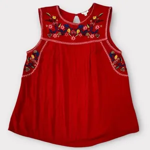 Women’s En Crème Red Sleeveless Embroidered Boho Blouse Size Medium #088 thumbnail 1