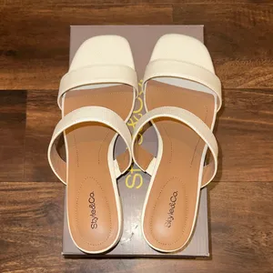 NIB New Style & Co Victoria Double Band Block White Dress Sandals in Size 10 thumbnail 6