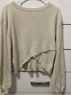 Lululemon Reversible Crossover Sweater
White Opal thumbnail 3